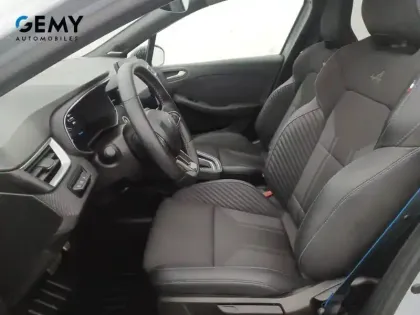 Photo 8 Renault Clio  E-Tech full hybrid 145 ch GSR2