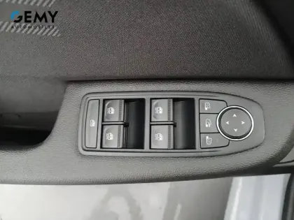 Photo 11 Renault Clio  E-Tech full hybrid 145 ch GSR2