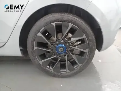 Photo 10 Renault Clio  E-Tech full hybrid 145 ch GSR2