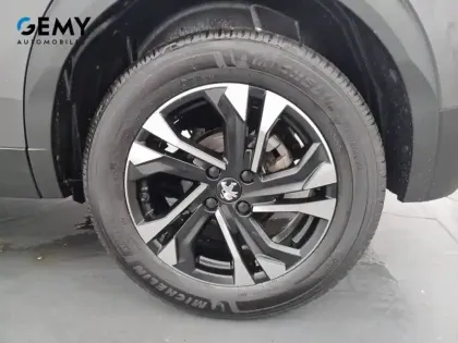 Photo 10 Peugeot 2008  PureTech 130 S&S EAT8