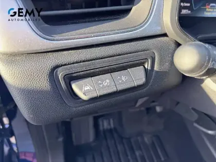 Photo 13 Renault Captur  E-Tech full hybrid 145