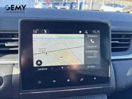 Photo 19 Renault Captur  E-Tech full hybrid 145