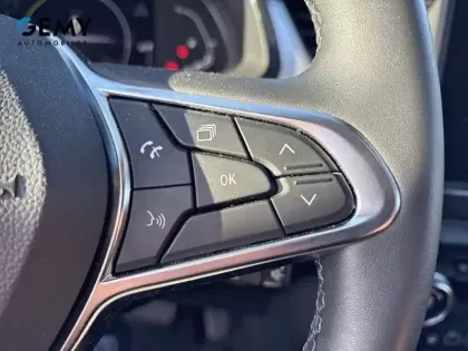 Photo 15 Renault Captur  E-Tech full hybrid 145