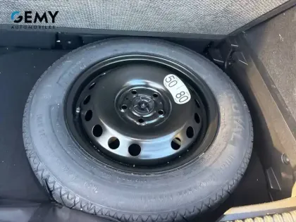 Photo 11 Renault Captur  E-Tech full hybrid 145