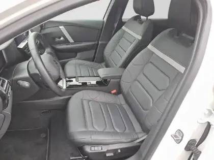 Photo 10 Citroën C4 e- X 136 ch Automatique