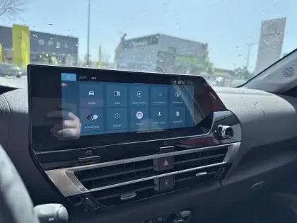 Photo 21 Citroën C4 e- X 156 ch Automatique