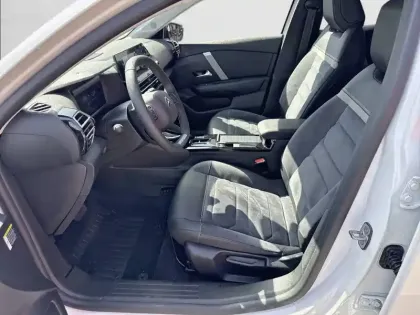 Photo 60 Citroën C4 e- X 156 ch Automatique