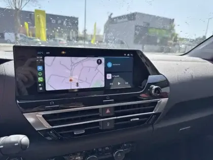 Photo 14 Citroën C4 e- X 156 ch Automatique