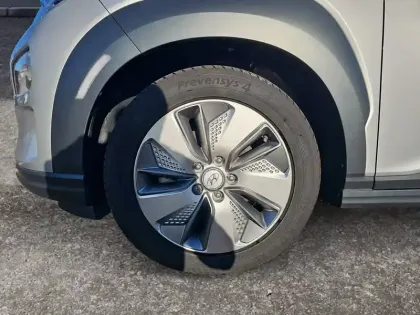 Photo 13 Hyundai Kona  Electrique 64 kWh - 204 ch