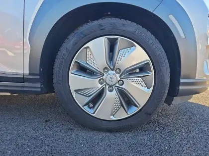 Photo 15 Hyundai Kona  Electrique 64 kWh - 204 ch