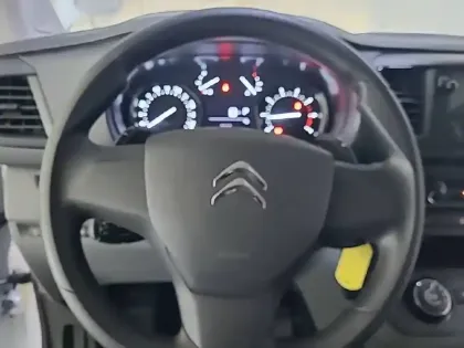 Photo 32 Citroën Jumpy  FGN M BLUEHDI 145 S&S EAT8