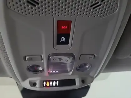 Photo 25 Citroën C4  Hybride 100 e-DCS6