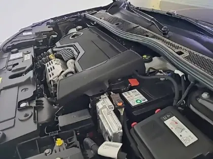 Photo 14 Citroën C4  Hybride 100 e-DCS6