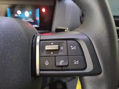 Photo 27 Citroën C4  Hybride 100 e-DCS6