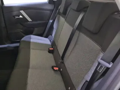 Photo 11 Citroën C4  Hybride 100 e-DCS6