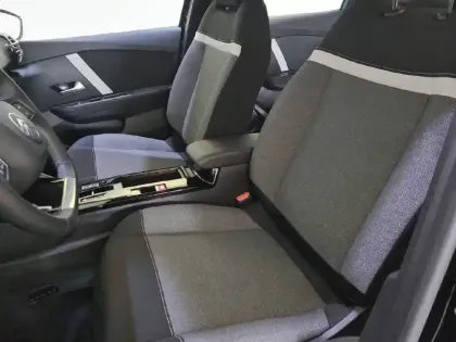 Photo 10 Citroën C4  Hybride 100 e-DCS6