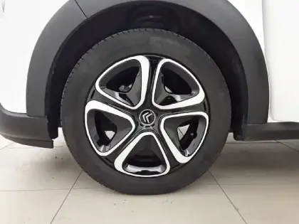 Photo 12 Citroën C3  PureTech 82 S&S BVM5