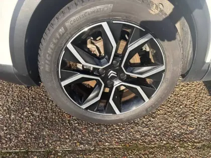 Photo 33 Citroën C4 e- 136 ch Automatique