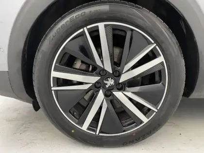 Photo 16 Peugeot 3008  Hybrid 225 e-EAT8