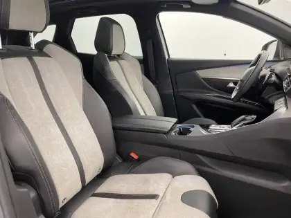 Photo 26 Peugeot 3008  Hybrid 225 e-EAT8