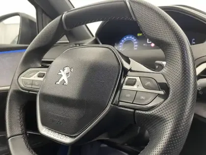 Photo 30 Peugeot 3008  Hybrid 225 e-EAT8