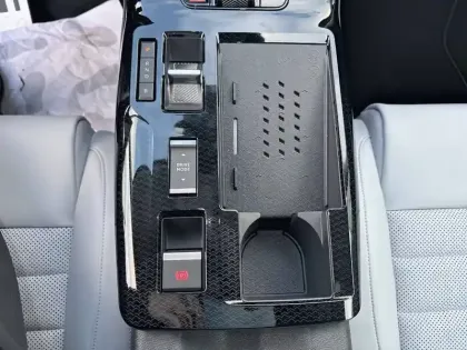 Photo 13 Citroën C5 aircross  Hybride Rechargeable 195 e-EAT7