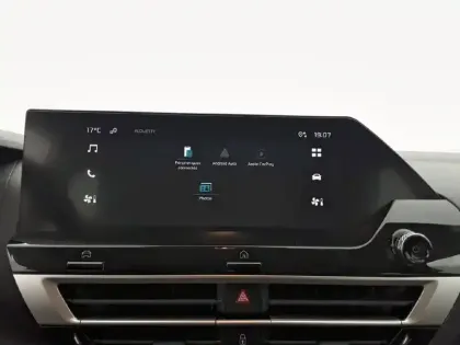 Photo 21 Citroën C4  Hybride 136 e-DCS6