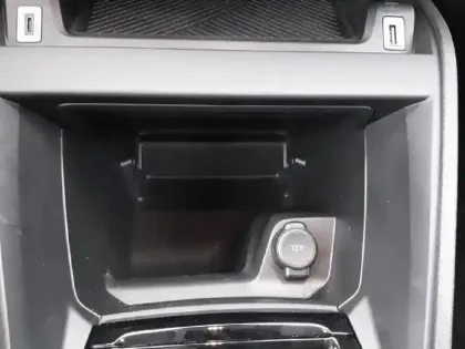 Photo 22 Citroën C4  Hybride 136 e-DCS6