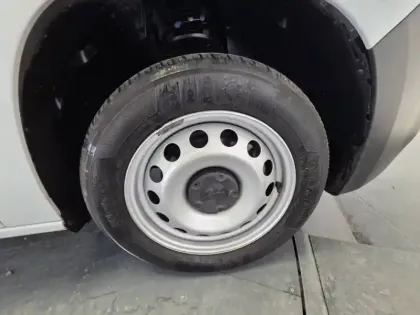 Photo 7 Peugeot Partner  FOURGON M 650 KG BLUEHDI 100 S&S BVM6