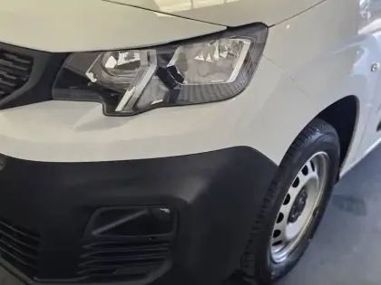 Photo 17 Peugeot Partner  FOURGON M 650 KG BLUEHDI 100 S&S BVM6