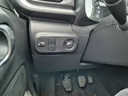 Photo 75 Citroën C3  BlueHDi 100 S&S BVM6