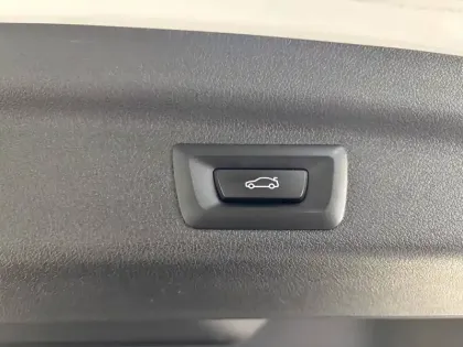 Photo 8 BMW Serie 2 Active Tourer 225e xDrive 245 ch DKG7