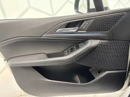 Photo 33 BMW Serie 2 Active Tourer 225e xDrive 245 ch DKG7