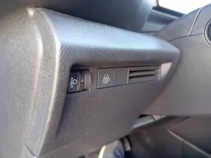 Photo 20 Citroën C4 e- 136 ch Automatique