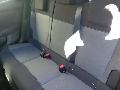 Photo 11 Citroën C4 e- 136 ch Automatique