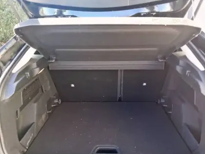 Photo 5 Citroën C4 e- 136 ch Automatique