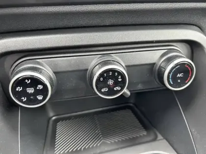 Photo 18 Citroën C3  Turbo 100 ch BVM6