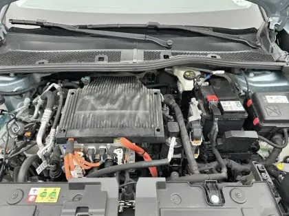 Photo 65 Citroën C4 e- 136 ch Automatique