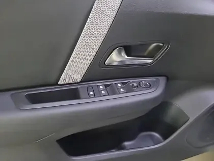 Photo 30 Citroën C4  BlueHDi 130 EAT8