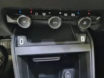 Photo 25 Citroën C4  BlueHDi 130 EAT8