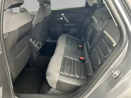 Photo 39 Citroën C4 Gén. III Ph1 Shine 5