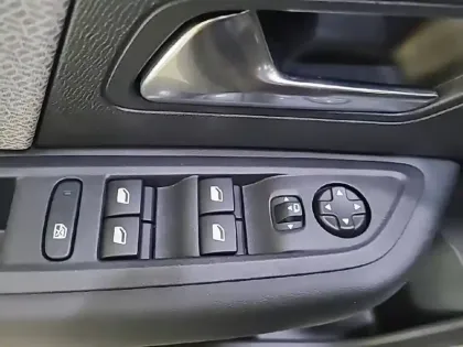 Photo 29 Citroën C4  BlueHDi 110 S&S BVM6