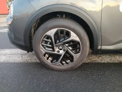 Photo 12 Citroën C4 e- 136 ch autonomie standard  Automatique