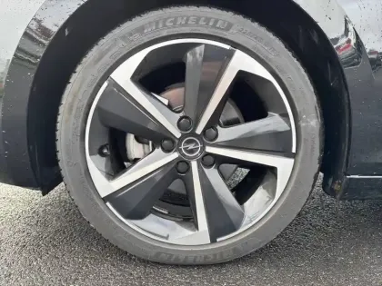 Photo 12 Opel Astra  1.2 Turbo 130 ch BVA8