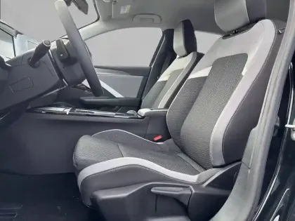 Photo 10 Opel Astra  1.2 Turbo 130 ch BVA8