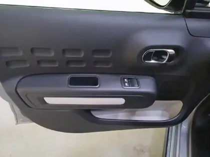 Photo 18 Citroën C3 Gén. III Ph2 YOU! 5