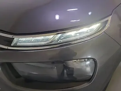 Photo 15 Citroën C4  Cactus BlueHDi 100 S&S BVM6