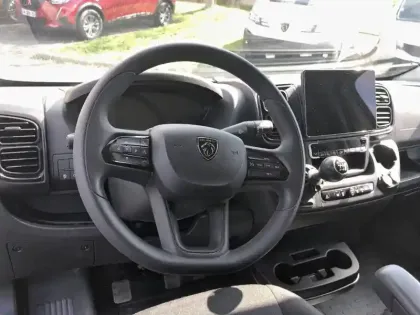 Photo 8 Peugeot Boxer  FOURGON TOLE 3.5 T L2H2 140 S&S BVM6