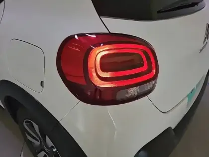 Photo 16 Citroën C3  PureTech 110 S&S EAT6