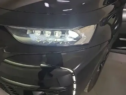 Photo 18 DS DS 7 DS7 Crossback Hybride E-Tense 225 EAT8